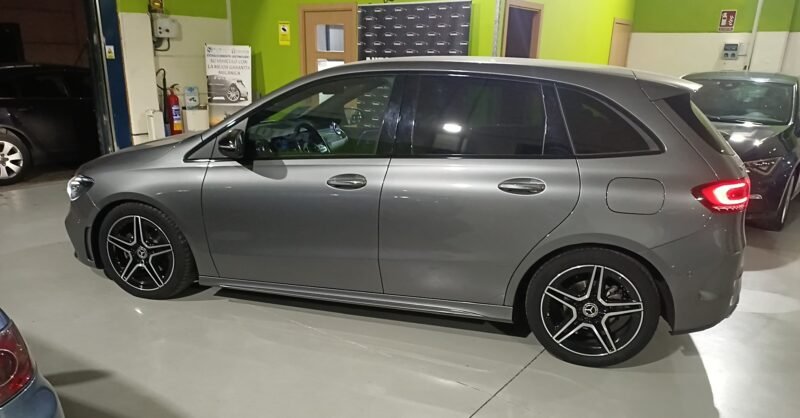 MERCEDES-BENZ B200 B200 AMG