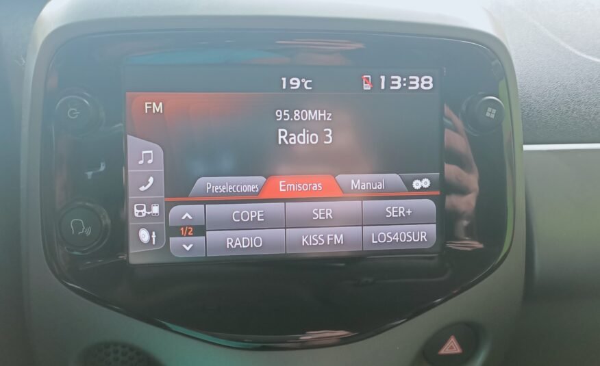 TOYOTA aygo xplay