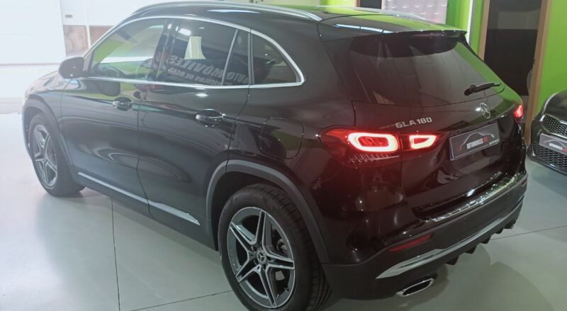 MERCEDES-BENZ GLA 180