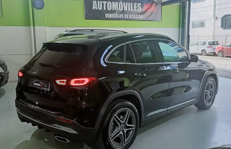 MERCEDES-BENZ GLA 180