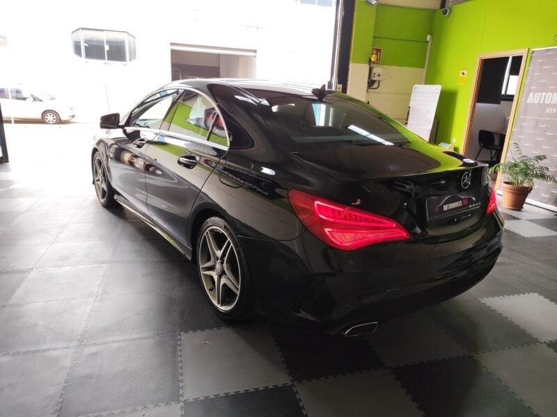 MERCEDES-BENZ CLA 200 AMG