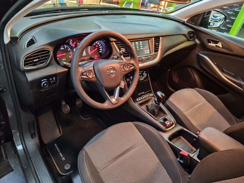 OPEL Grandland X turbo