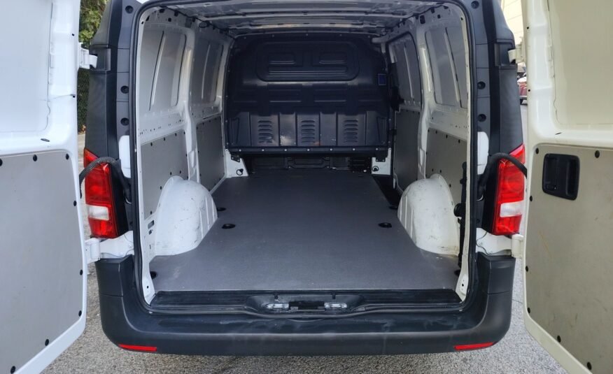 MERCEDES-BENZ vito 110