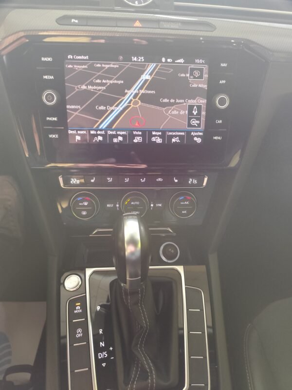 VOLKSWAGEN arteon R Line