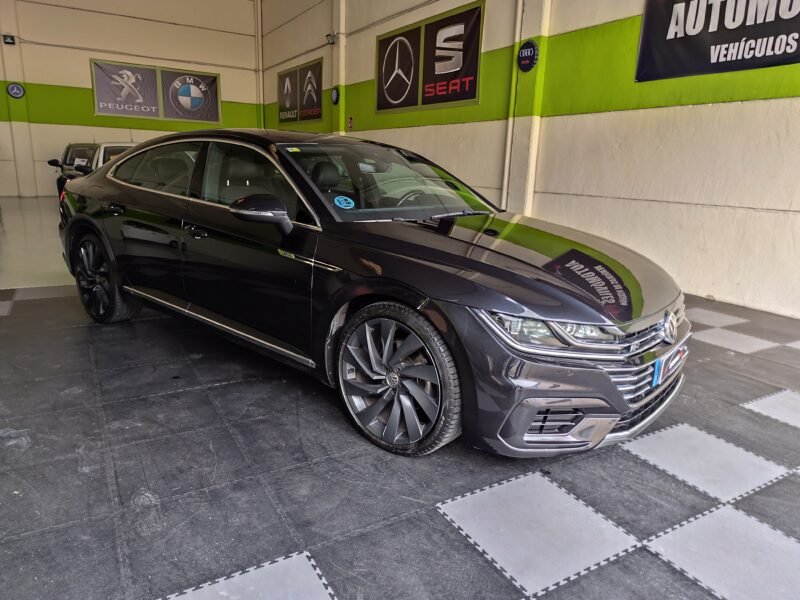 VOLKSWAGEN arteon R Line