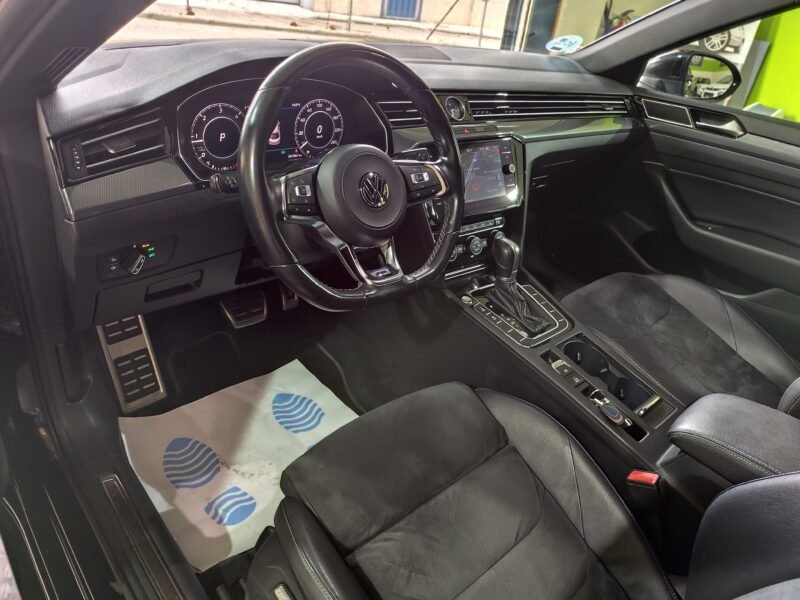VOLKSWAGEN arteon R Line