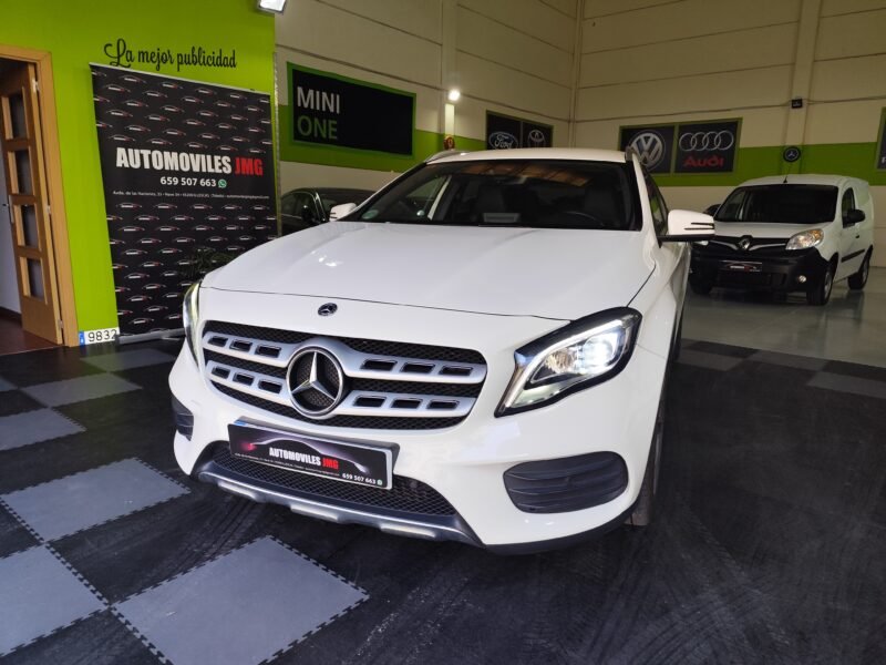 MERCEDES-BENZ GLA 220d 4MATIC