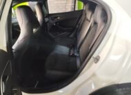 MERCEDES-BENZ GLA 220d 4MATIC