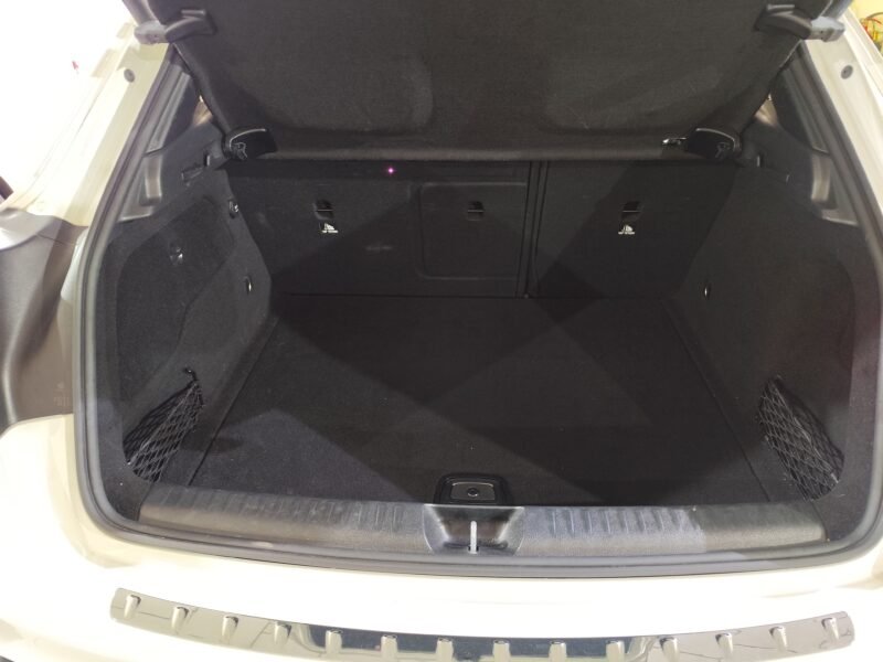 MERCEDES-BENZ GLA 220d 4MATIC